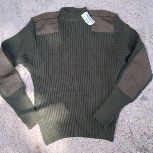 DS CP Warfighter men's size 38 100% wool military sweater service epaulettes